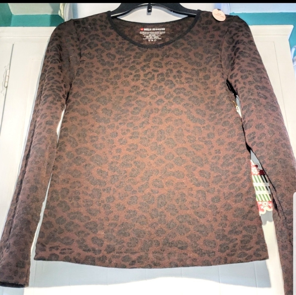 Leopard print super soft sweater shirt